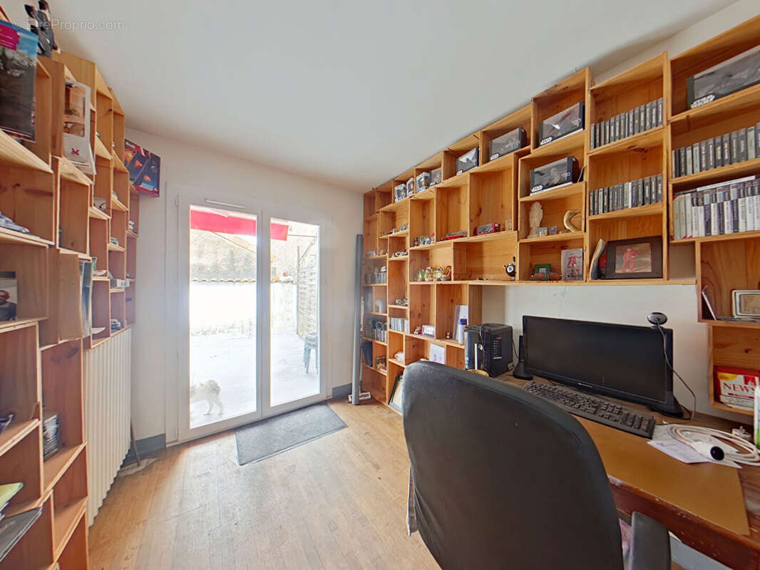 Maison à AVAILLES-LIMOUZINE