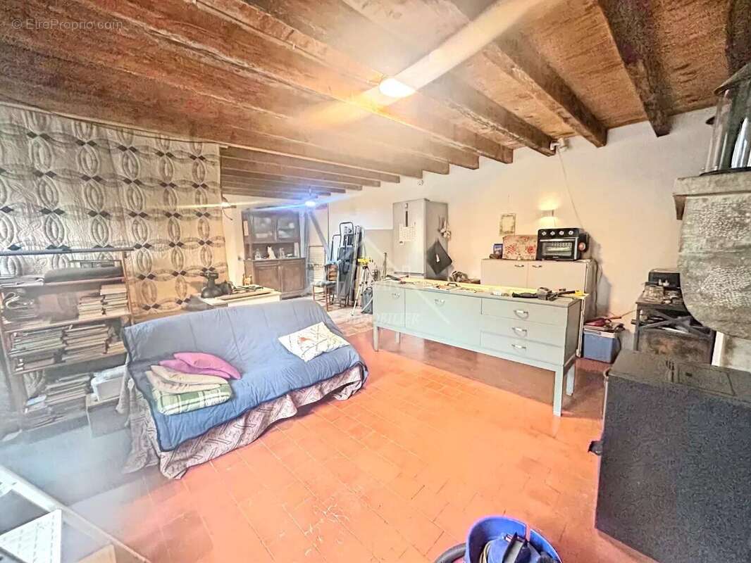 Maison à BELLENAVES