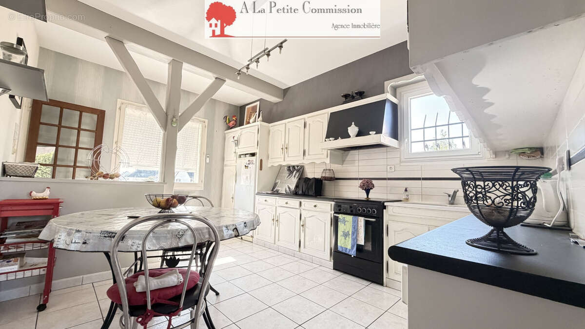 Maison 145 m² à Luisant  - photo 6