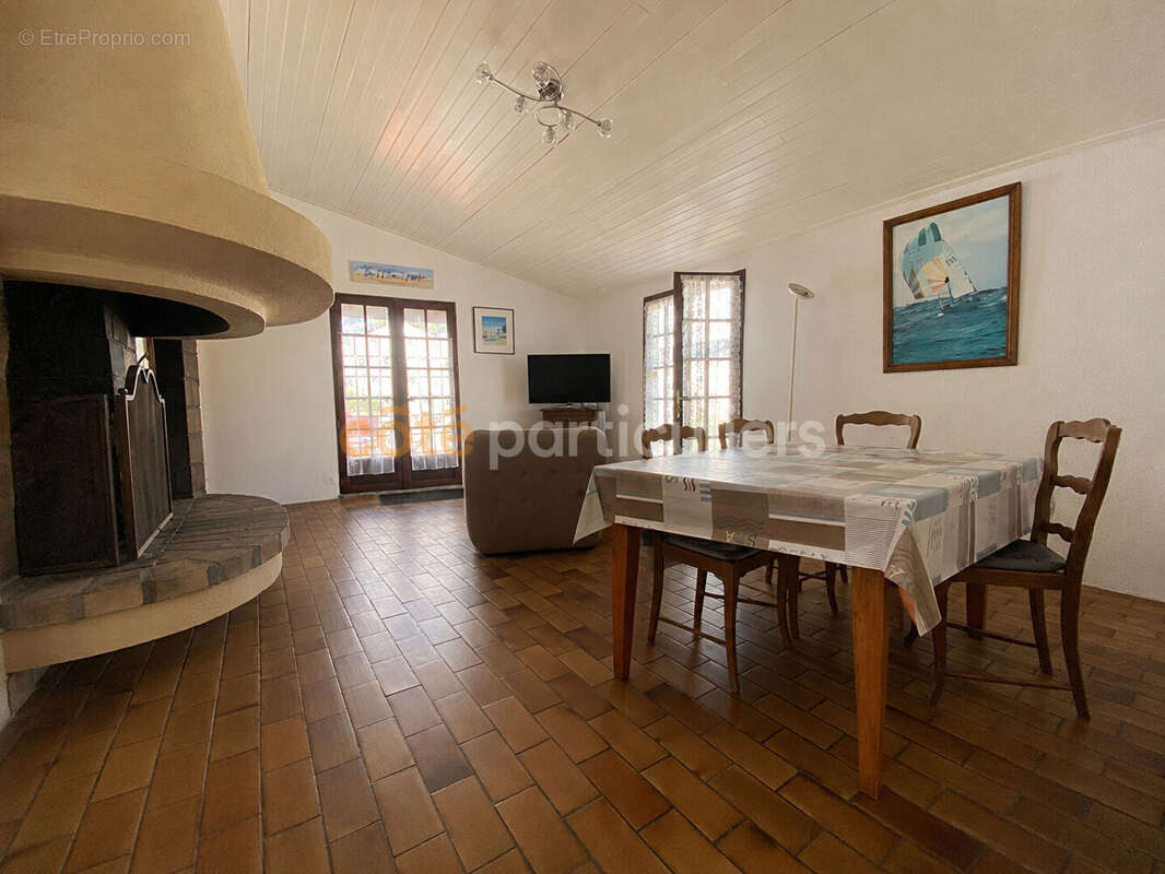 Maison de plain-pied dans le centre-ville à L'Aiguillon sur Mer - photo 4