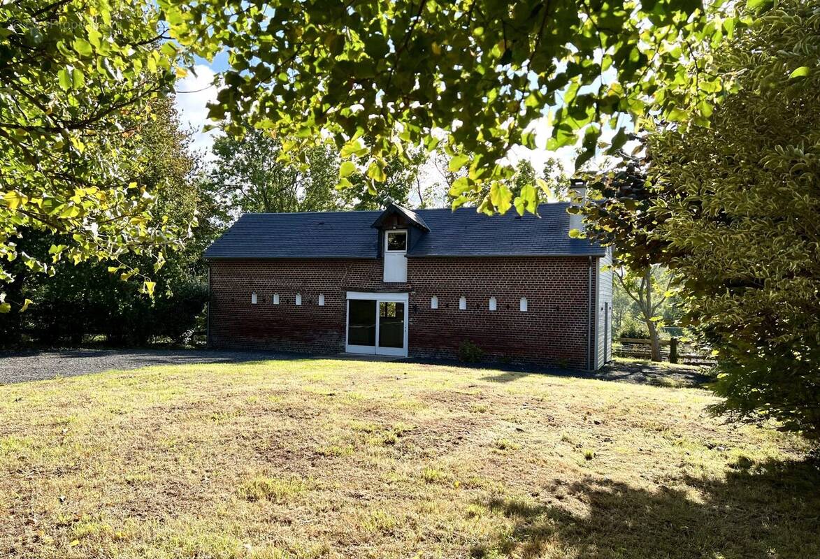 Maison 112 m² à Saint-Pierre-Azif  - photo 3