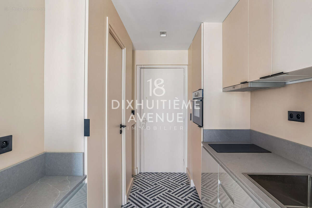 Rue de Clignnacourt 23m² - Vue Sacré Coeur - photo 6