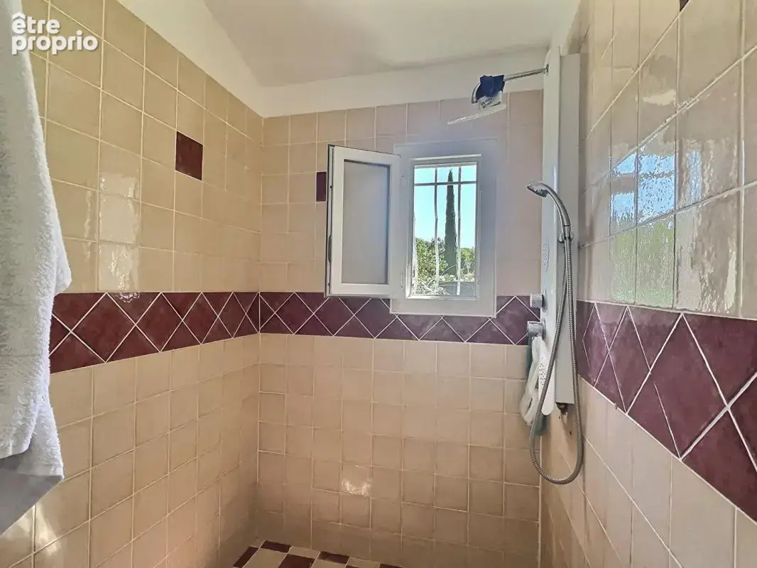 Maison VIDAUBAN de 5 pièce(s) - photo 13