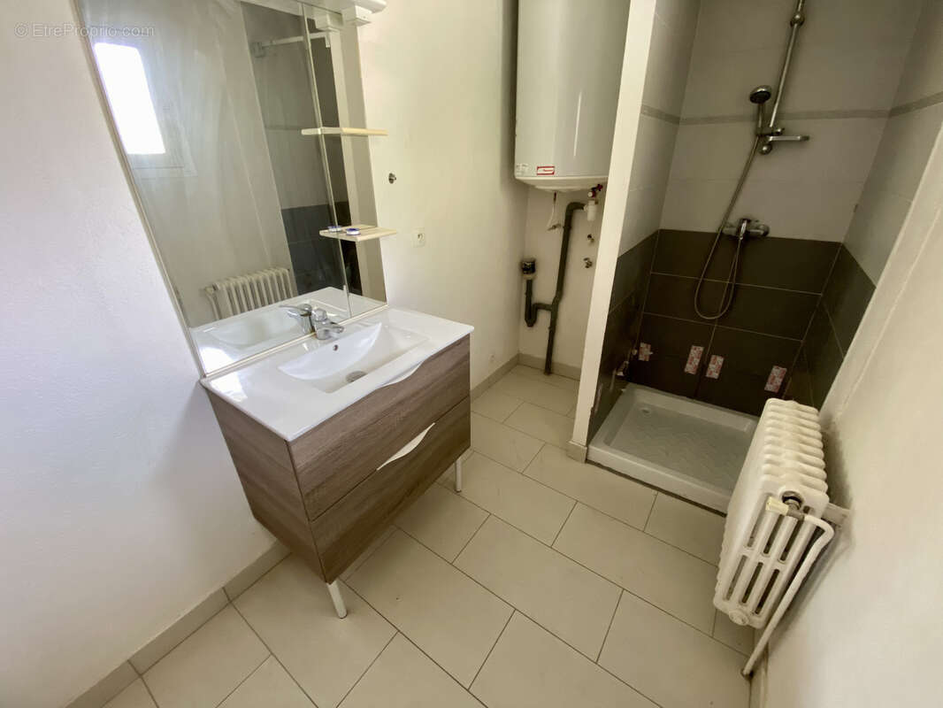 Appartement à SAINT-JULIEN-MONT-DENIS