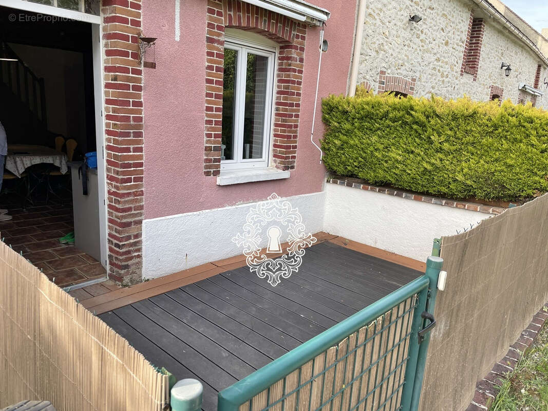 Maison à SAVINS