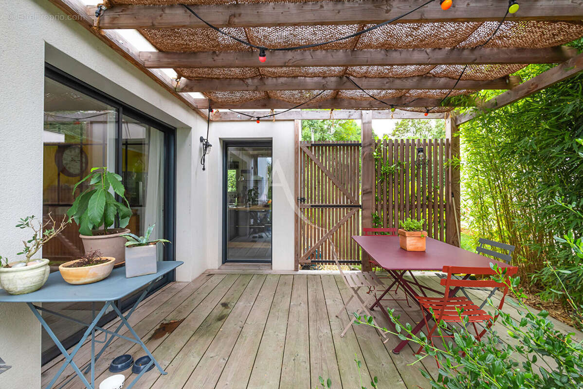 Maison à BEAULIEU-SUR-LAYON