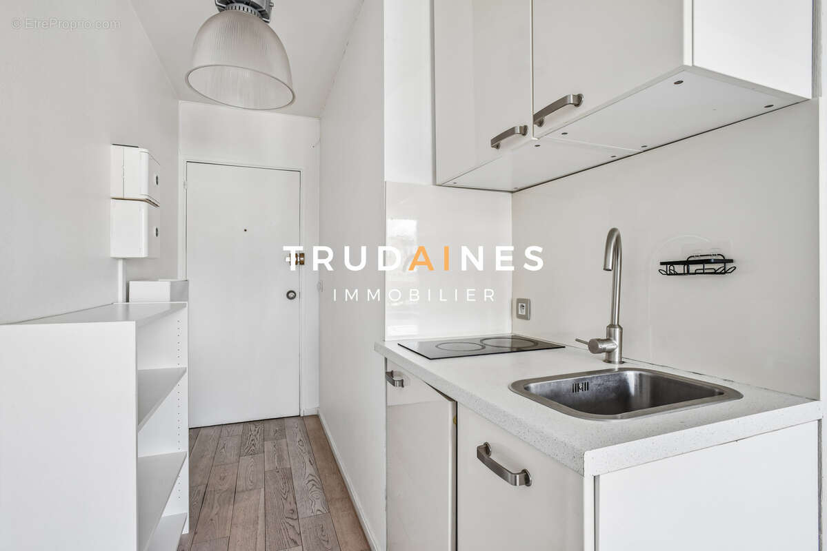 Appartement à PARIS-11E