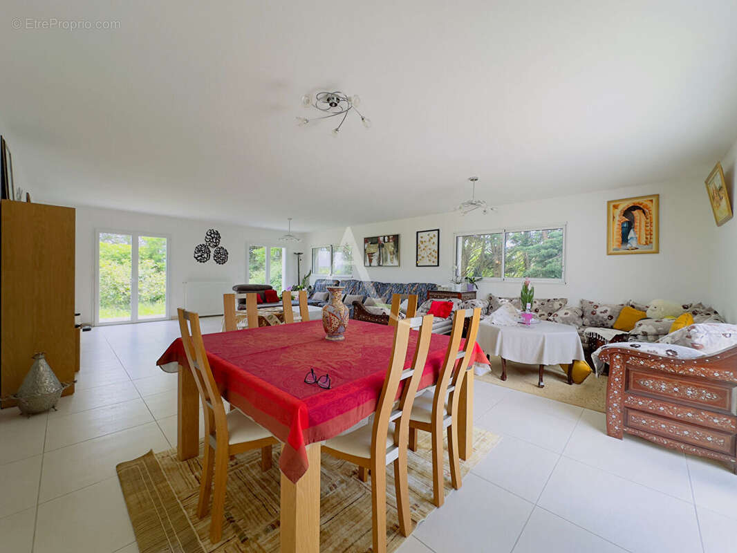 Maison à VENANSAULT