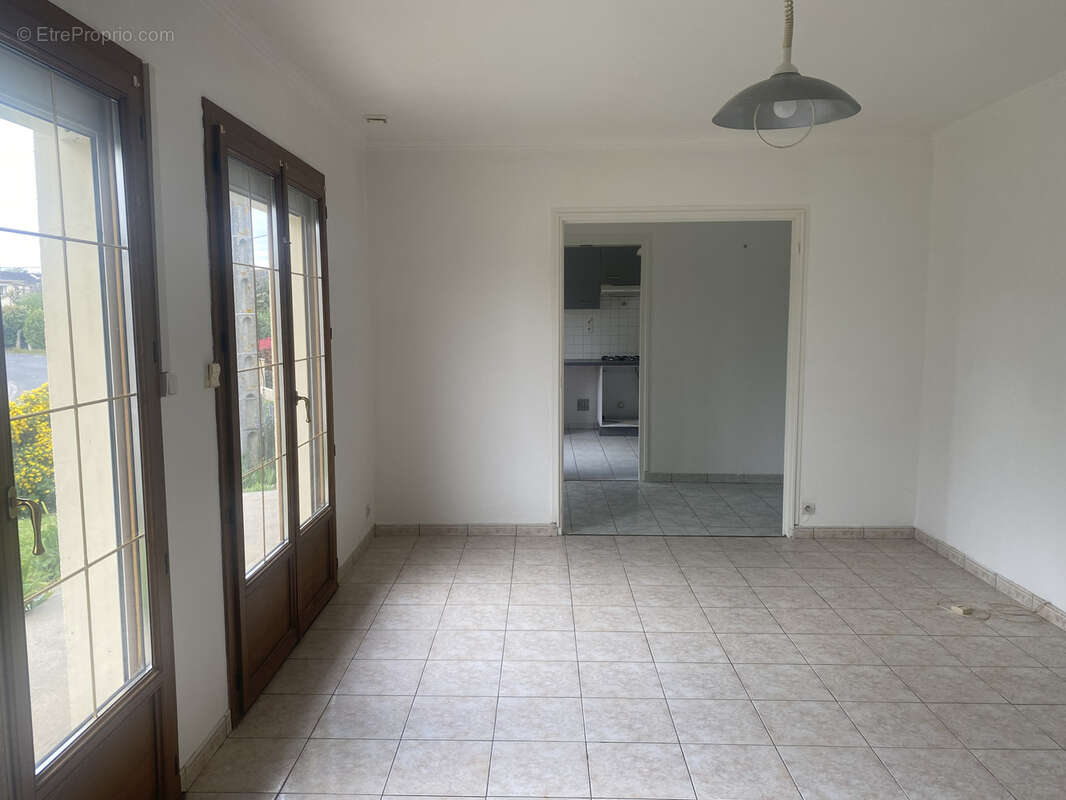 Maison à MONTMORILLON