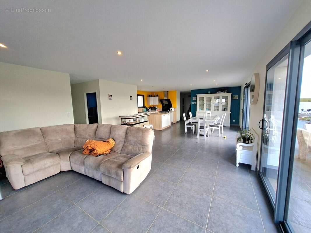 Maison à LA CHAUSSEE