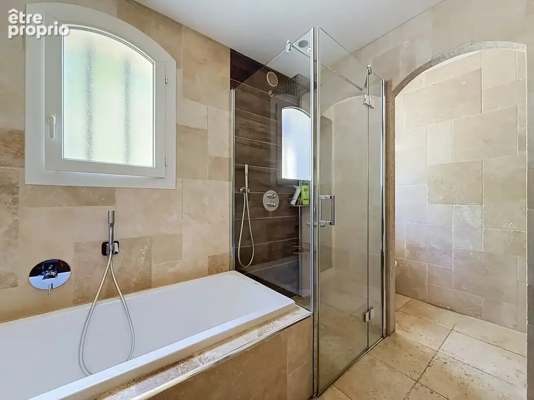 Maison 7 pièces 184 m² à vendre à Draguignan (83300) - photo 6