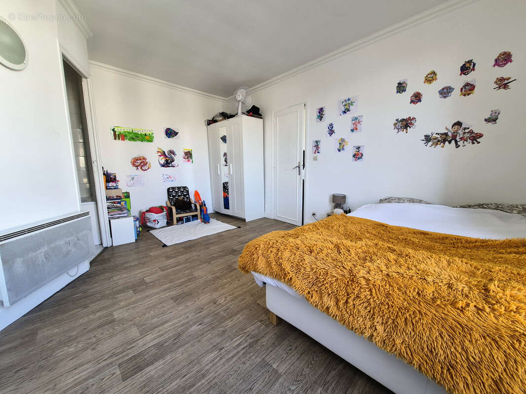 Appartement à LE PERREUX-SUR-MARNE