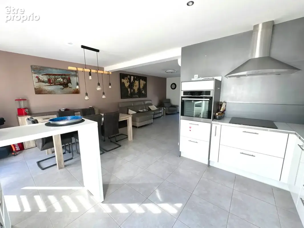 BEAUVOISIN – Maison 94 m² – 3 chambres – Piscine au sel – Garage - photo 5