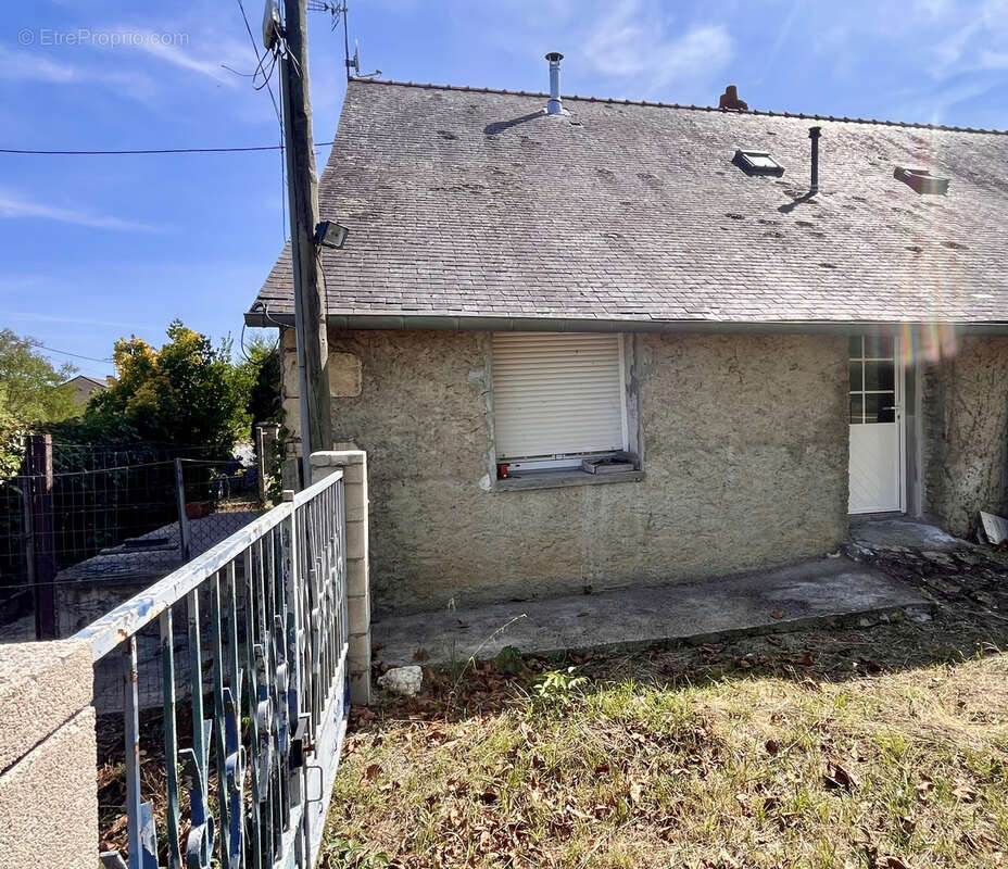 Maison à MONTREUIL-BELLAY