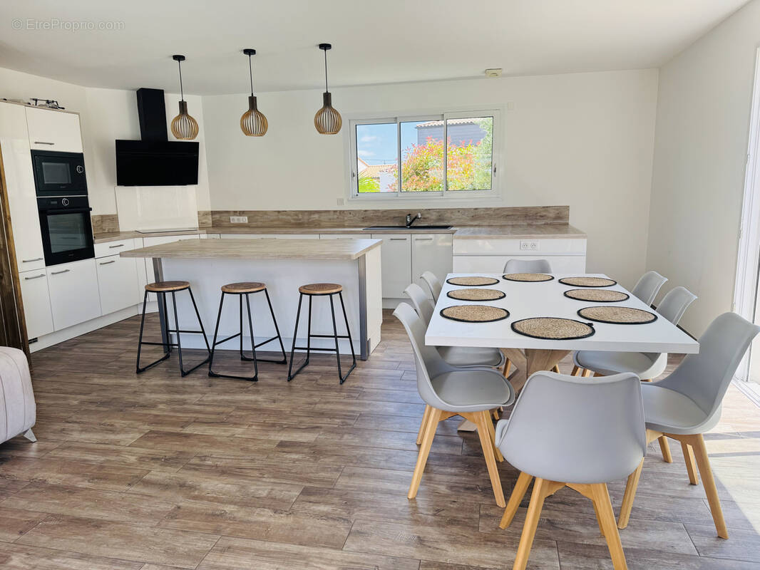 Maison à TALMONT-SAINT-HILAIRE