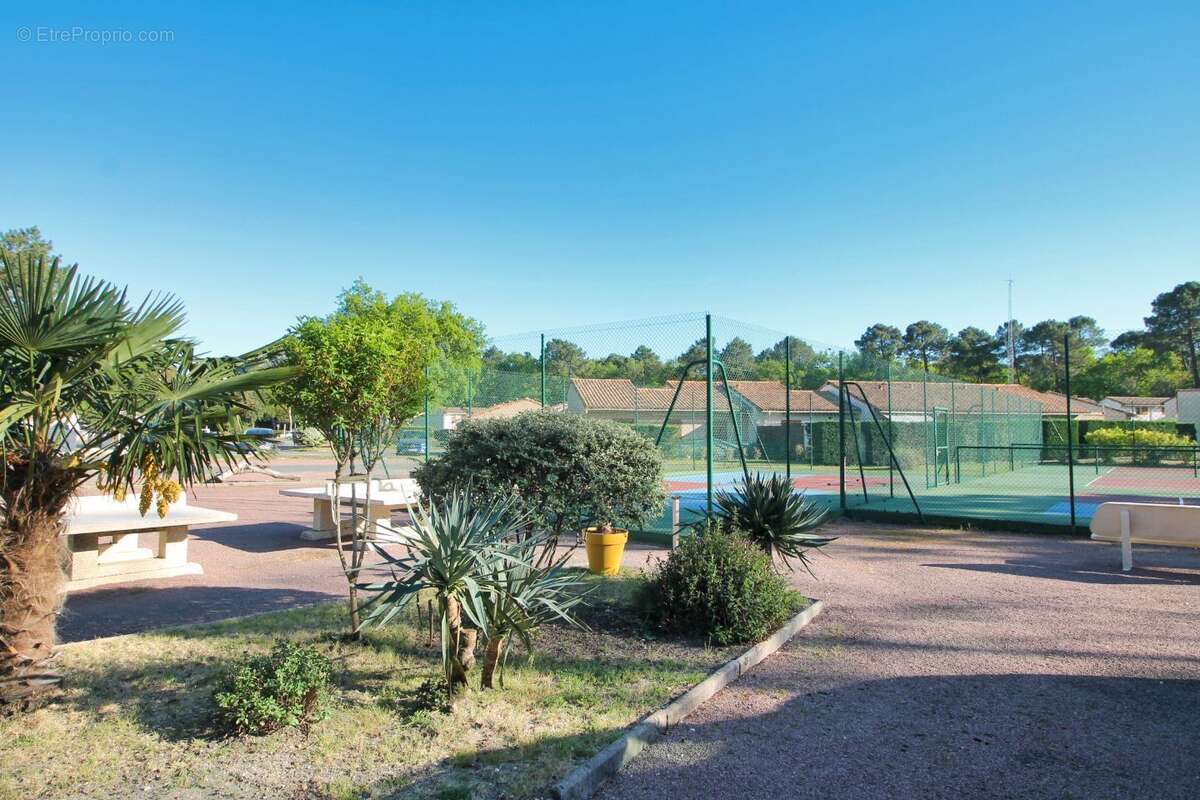 Maison à LES MATHES