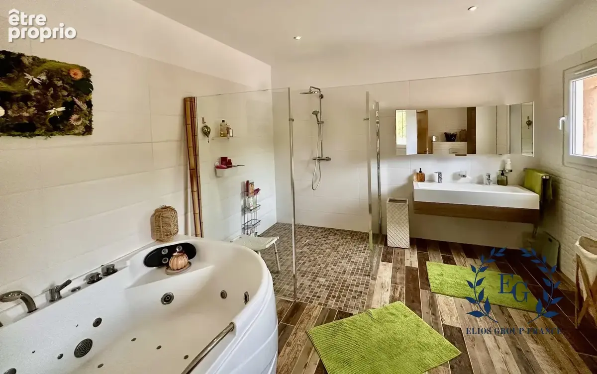 Maison 6 pièces 357 m² à vendre à Besse-Sur-Issole (83890) - photo 7