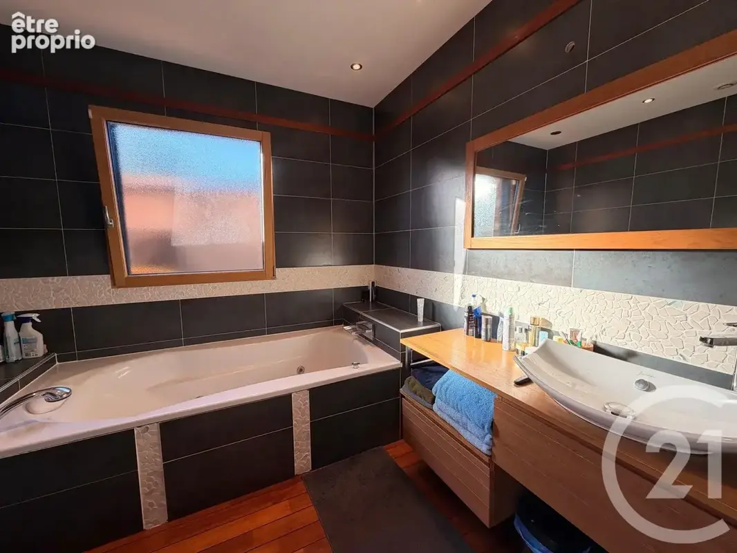 Maison 6 pièces 190 m² à vendre à Saint-Mard (77230) - photo 7