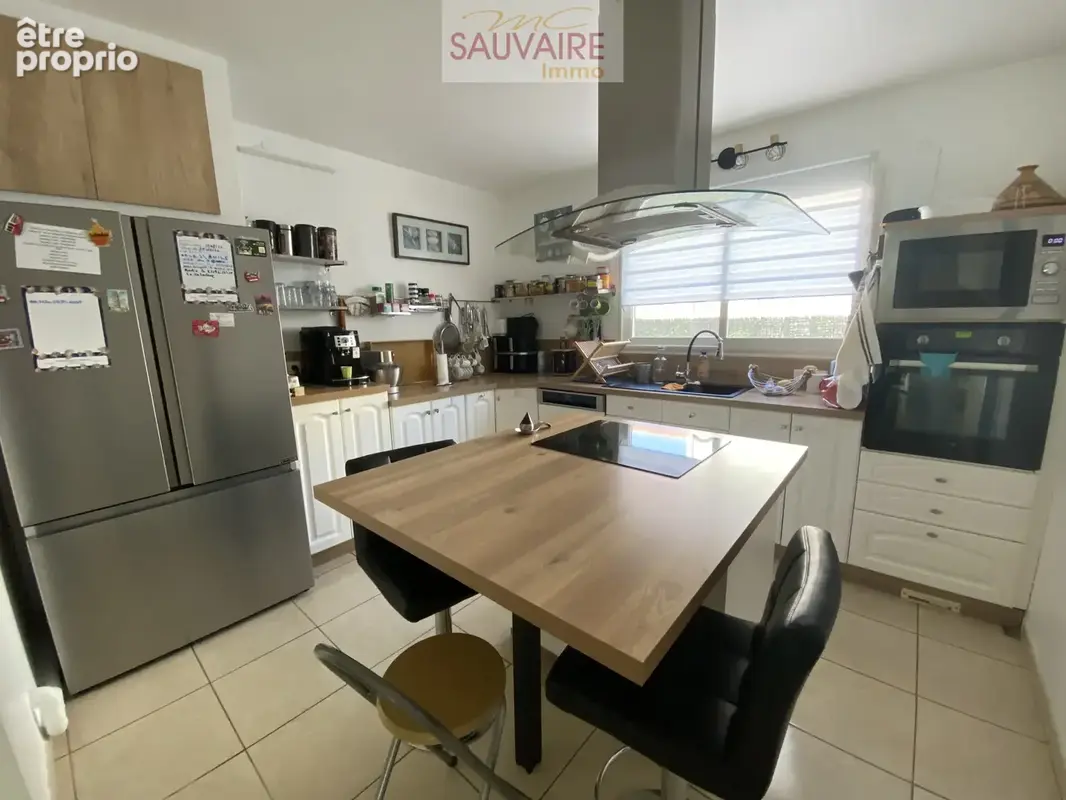 Belle villa 4 faces avec piscine de 145 m2 habitable dans un quartier résidentiel - photo 8