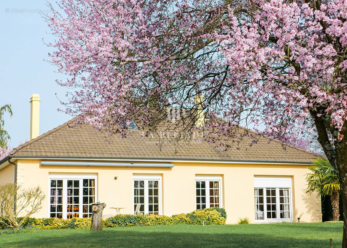 Maison à ARNAGE