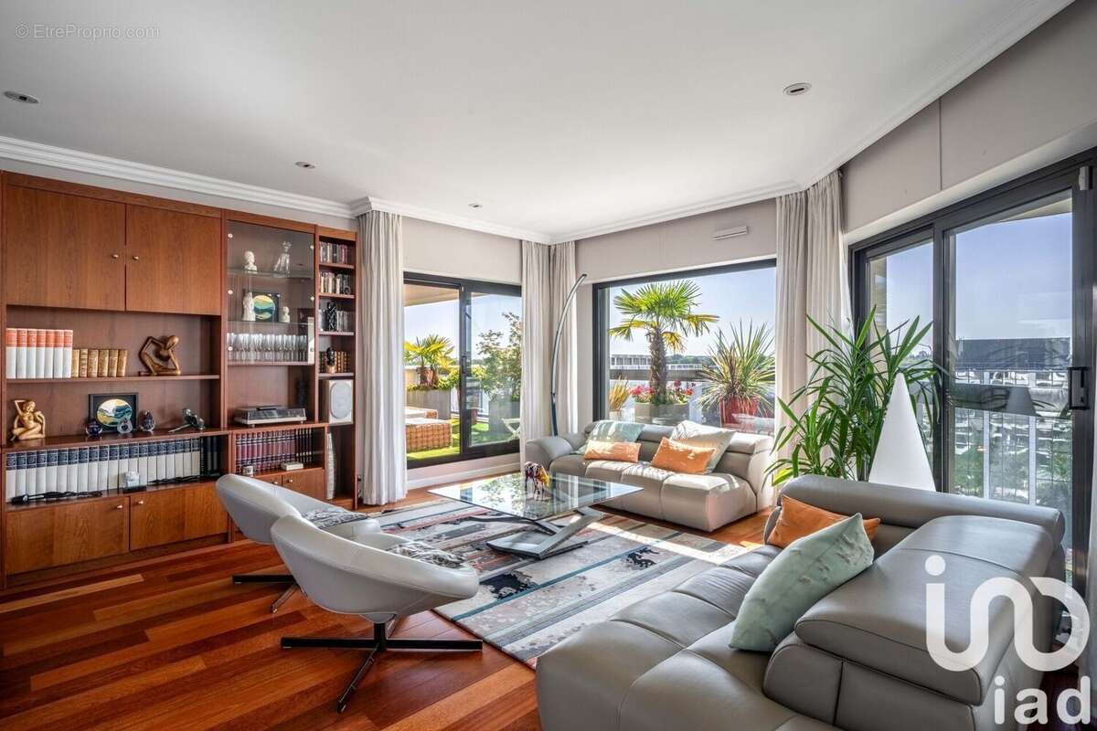 Photo 5 - Appartement à SURESNES