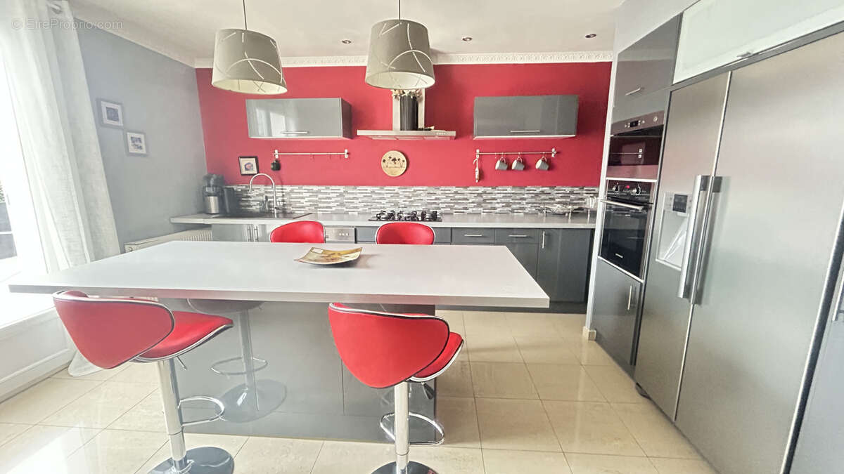 Maison à PONT-DU-CHATEAU