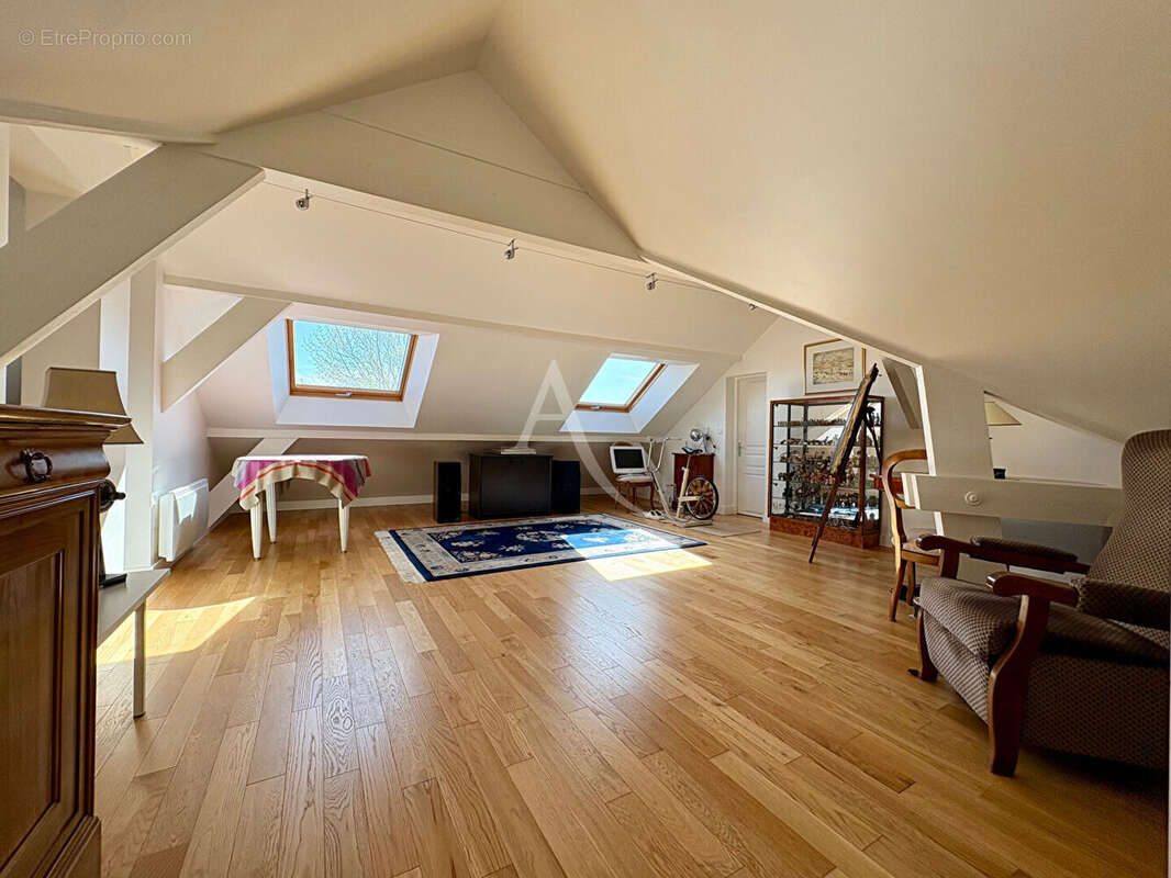 Maison à GIF-SUR-YVETTE