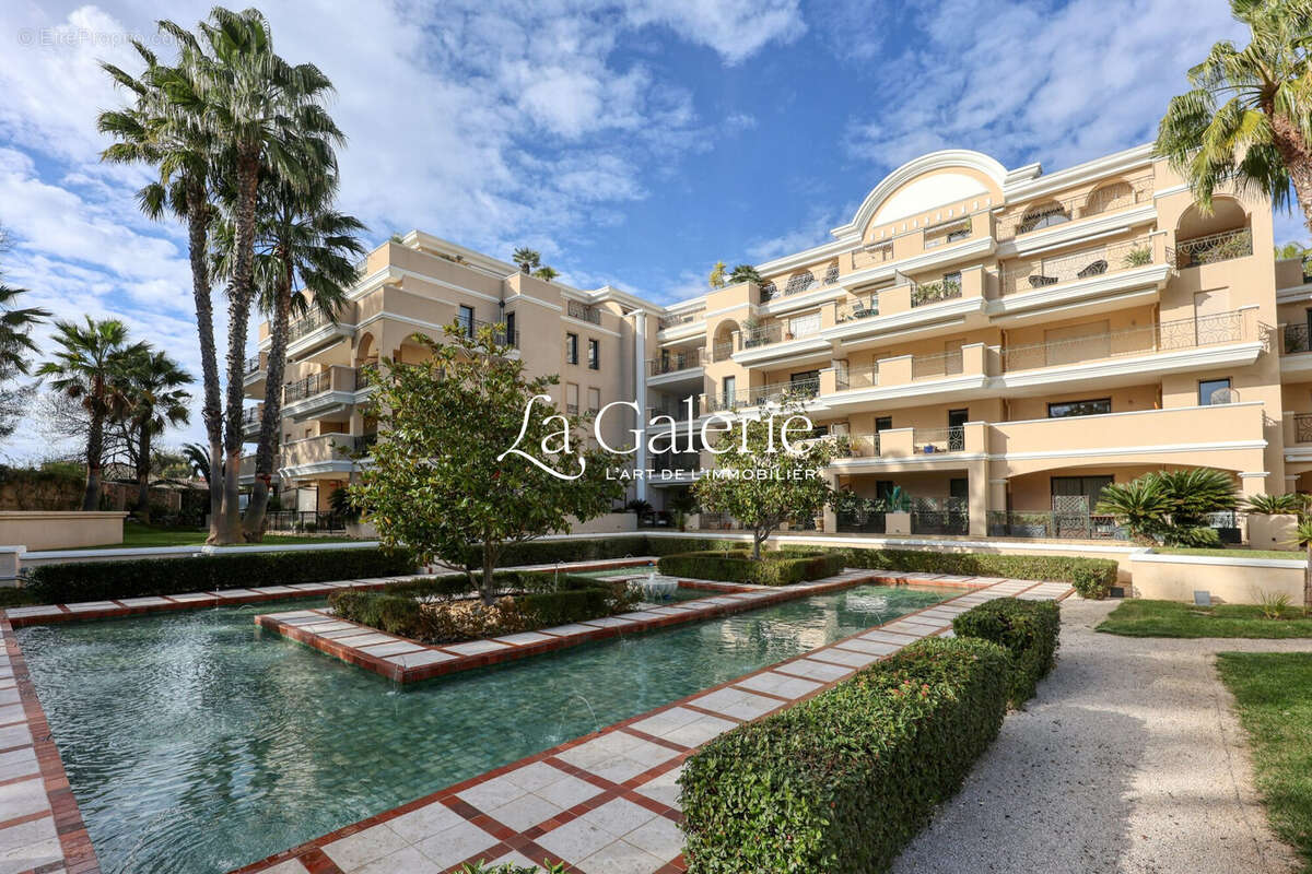 Appartement à HYERES