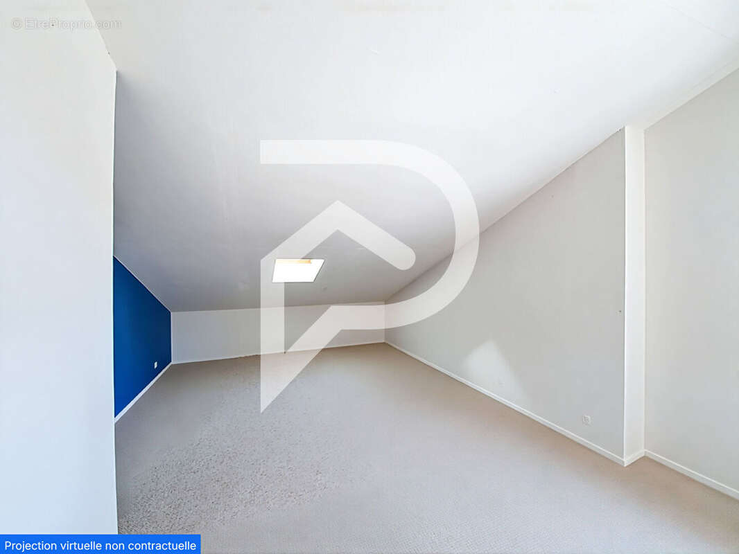 Maison à MONTELIMAR