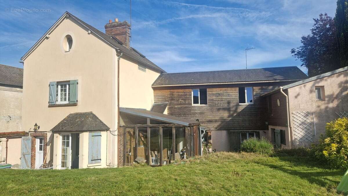 Proche EPERNON : Maison de Ville Familiale avec beau potentiel - photo 12