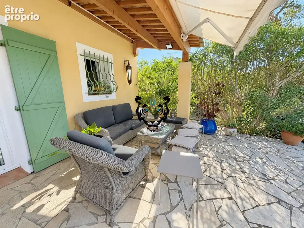 Villa 4 chambres - Garage - Vue Rocher - photo 2