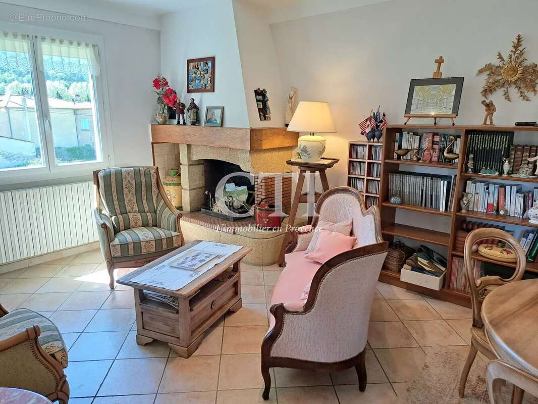 Maison à VAISON-LA-ROMAINE
