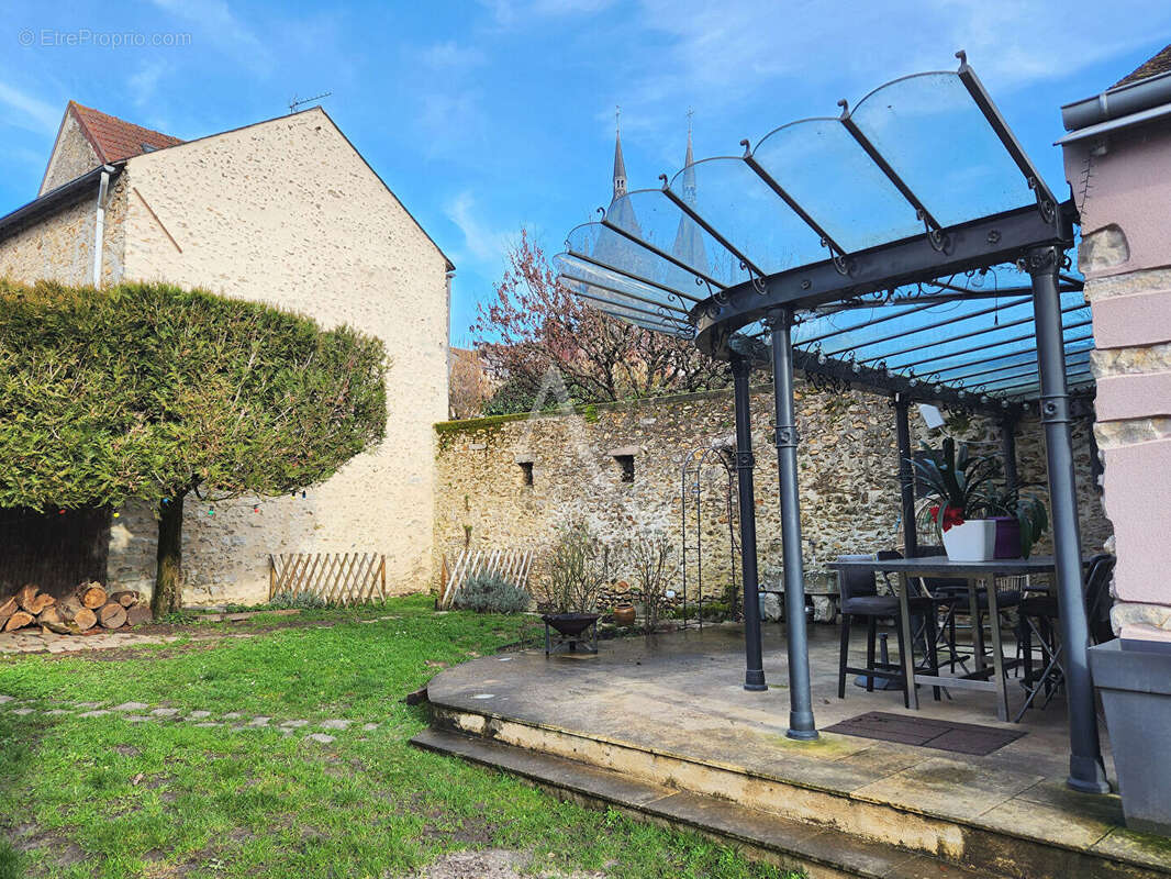 Maison à DOURDAN