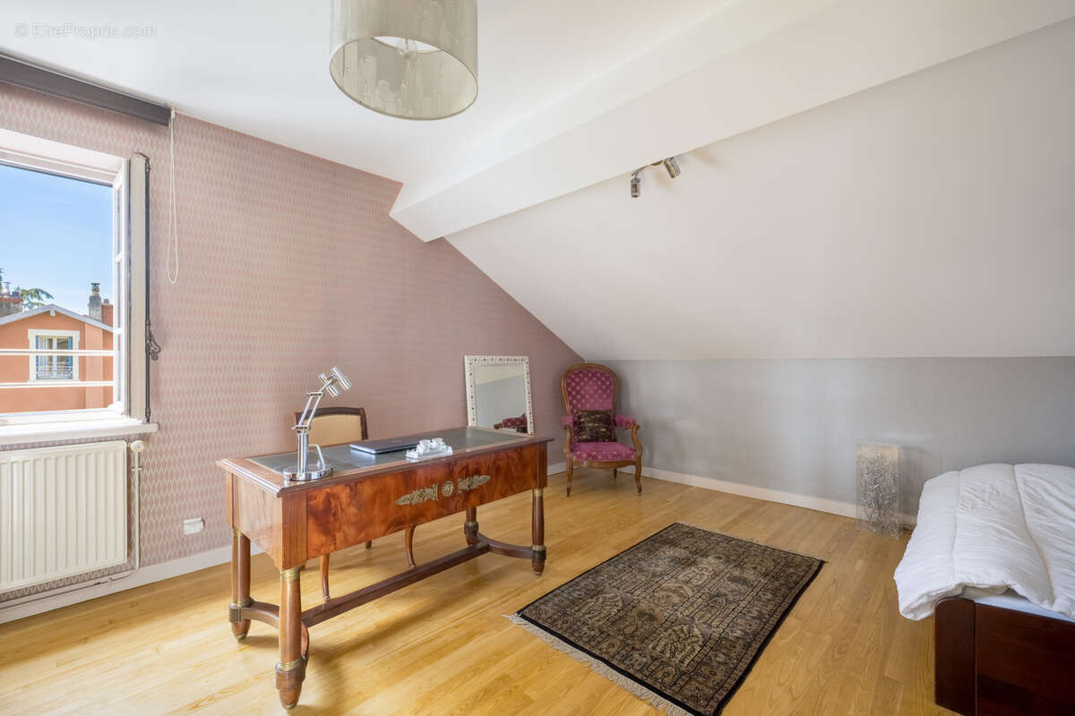 Maison à LYON-5E