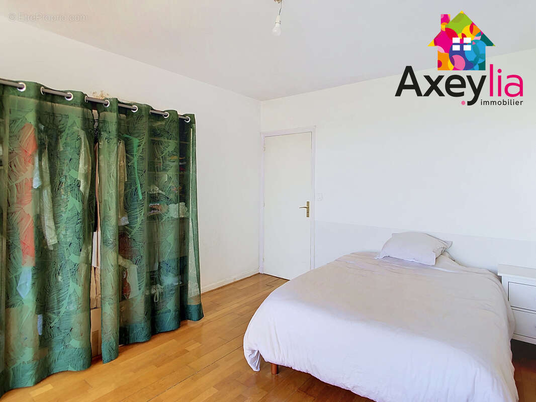 A vendre - roanne - appartement plein centre avec vue degagee - photo 5