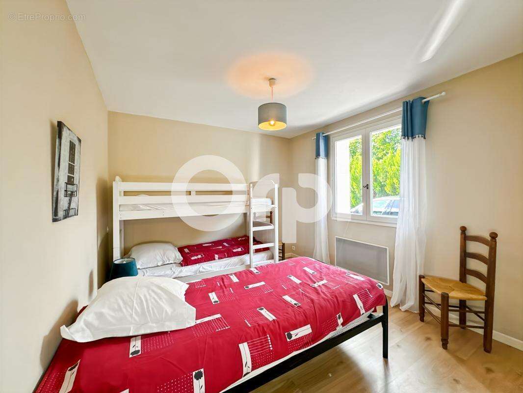 Maison à VALLON-PONT-D&#039;ARC