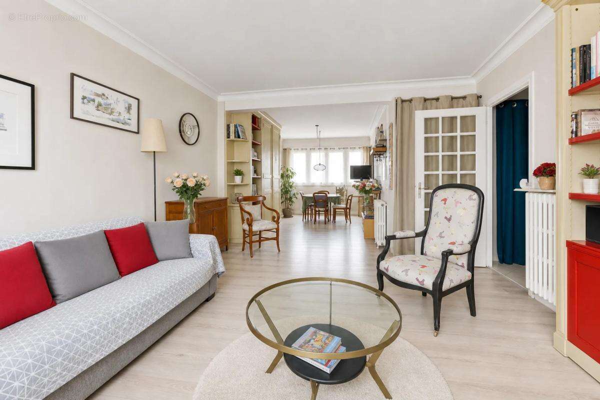 Spacieux T5 de 92 m² avec jardin privé copropriété- - photo 2
