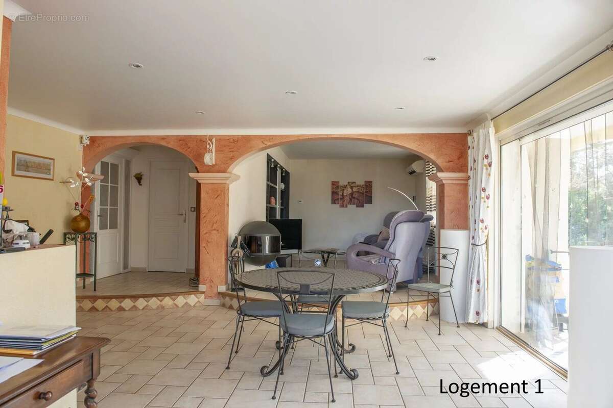 Maison à GONFARON