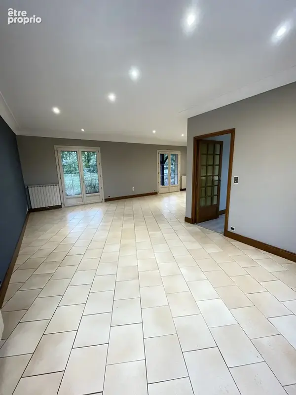 De beaux volumes, un grand jardin et un cadre de vie privilegie ! - photo 7