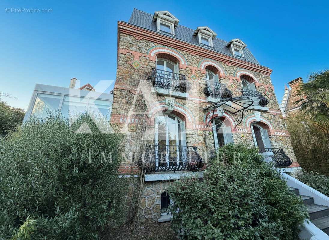 Maison à SAINT-CLOUD