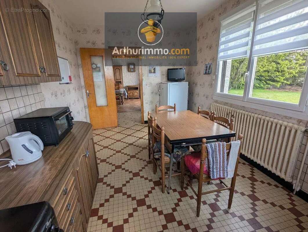 Maison à PLEUGRIFFET