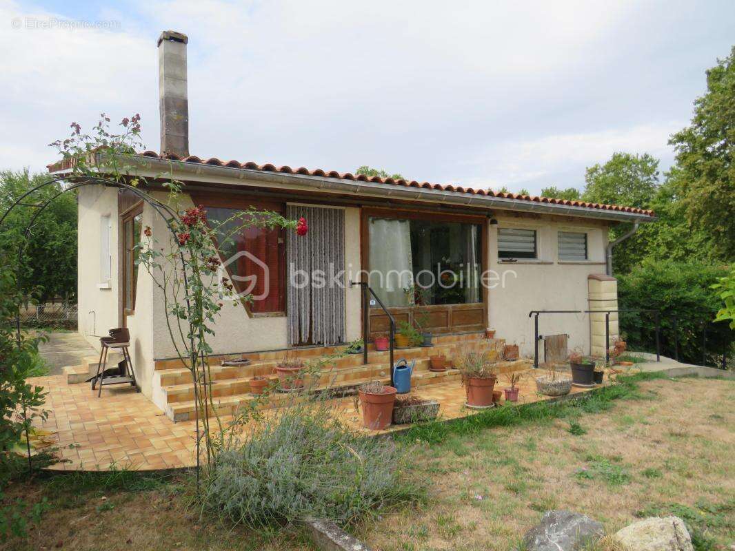 Maison rénovée avec dépendance sur le chemin de Saint Jacques de Compostelle - photo 5