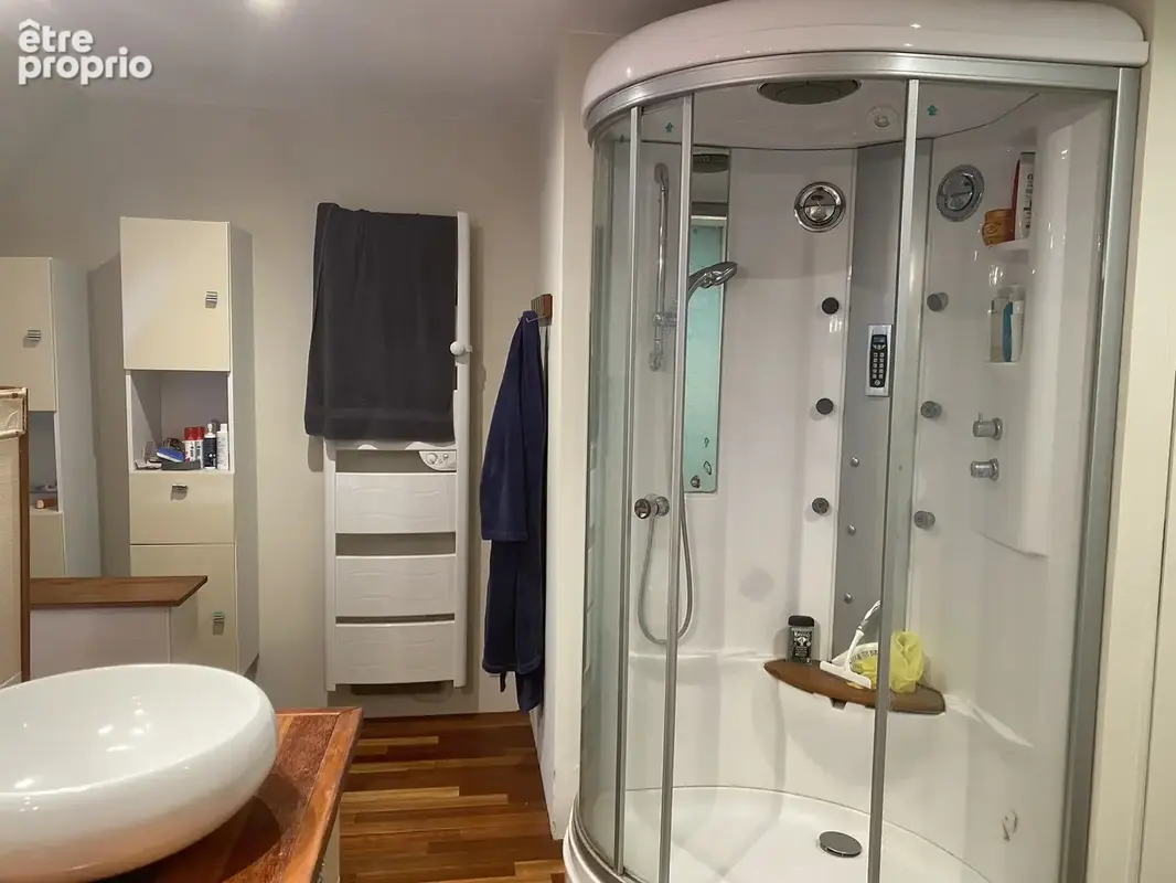 Magnifique propriété de 241 m2 8 Pièces bâti sur un terrain de 2660 m2 - photo 11