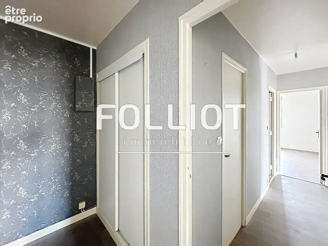 Appartement 4 pièces à vendre à Granville - Confort et proximité assurés - photo 9