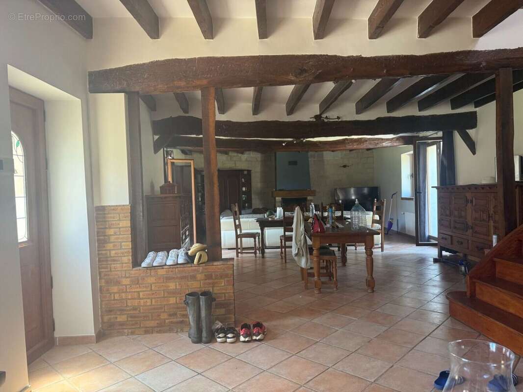 58852000c.jpg - Maison à FRESNOY-EN-THELLE