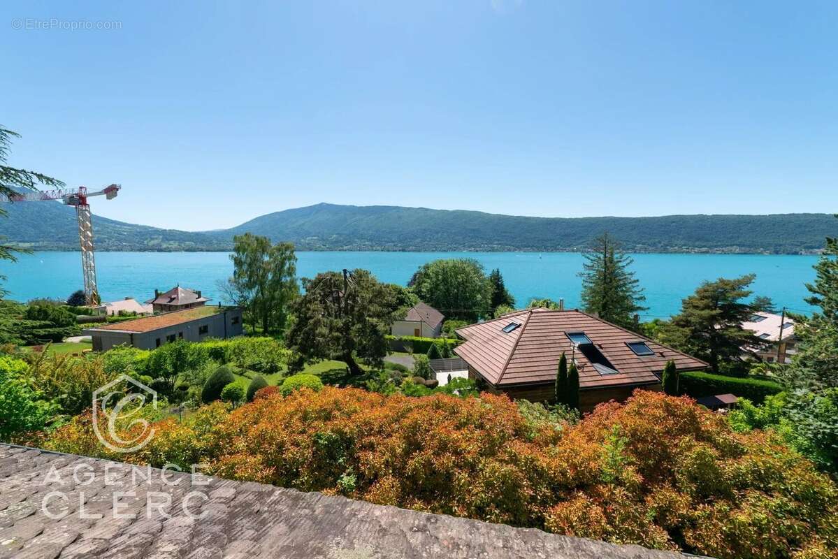 Maison à VEYRIER-DU-LAC