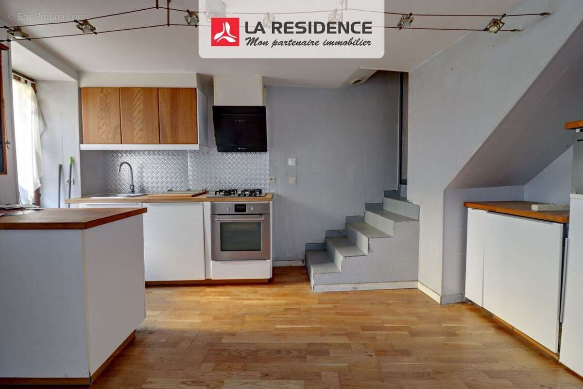 Maison 90 m² à Nezel  - photo 2