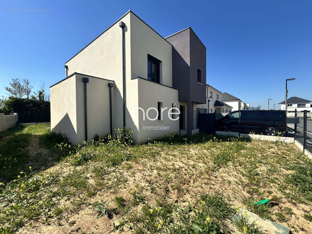 Maison à BIEVILLE-BEUVILLE