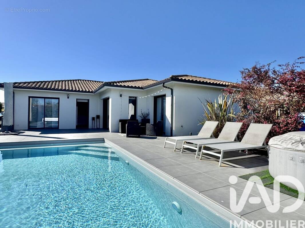 Photo 1 - Maison à LE BARP