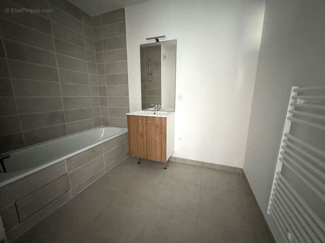 Appartement Pins Justaret 3 pièces de 62m² + 100m² de terrasse et jardin ! - photo 5